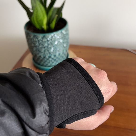 Eddie Bauer Black Puffer Jacket - Picture 7 of 9